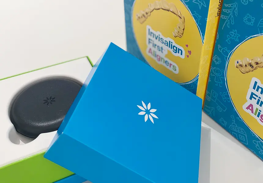 マウスピース型矯正装置の作製、矯正治療の開始、AIモニタリング