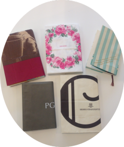 紙袋でブックカバーをDIY