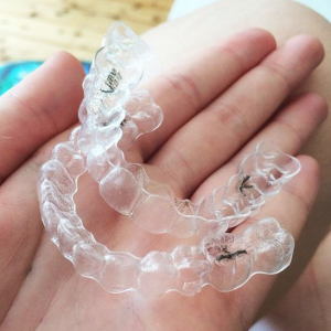 矯正治療日記 vol.22　「マウスピース型矯正装置（インビザライン ）の臭い」